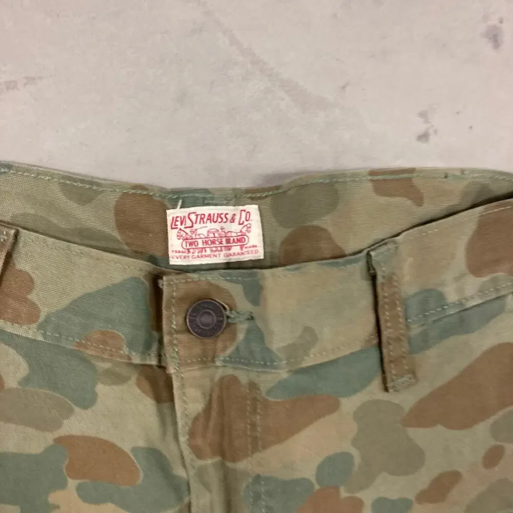 Baggy Y2K Levis camo carpenter cargo Jeans 36x26